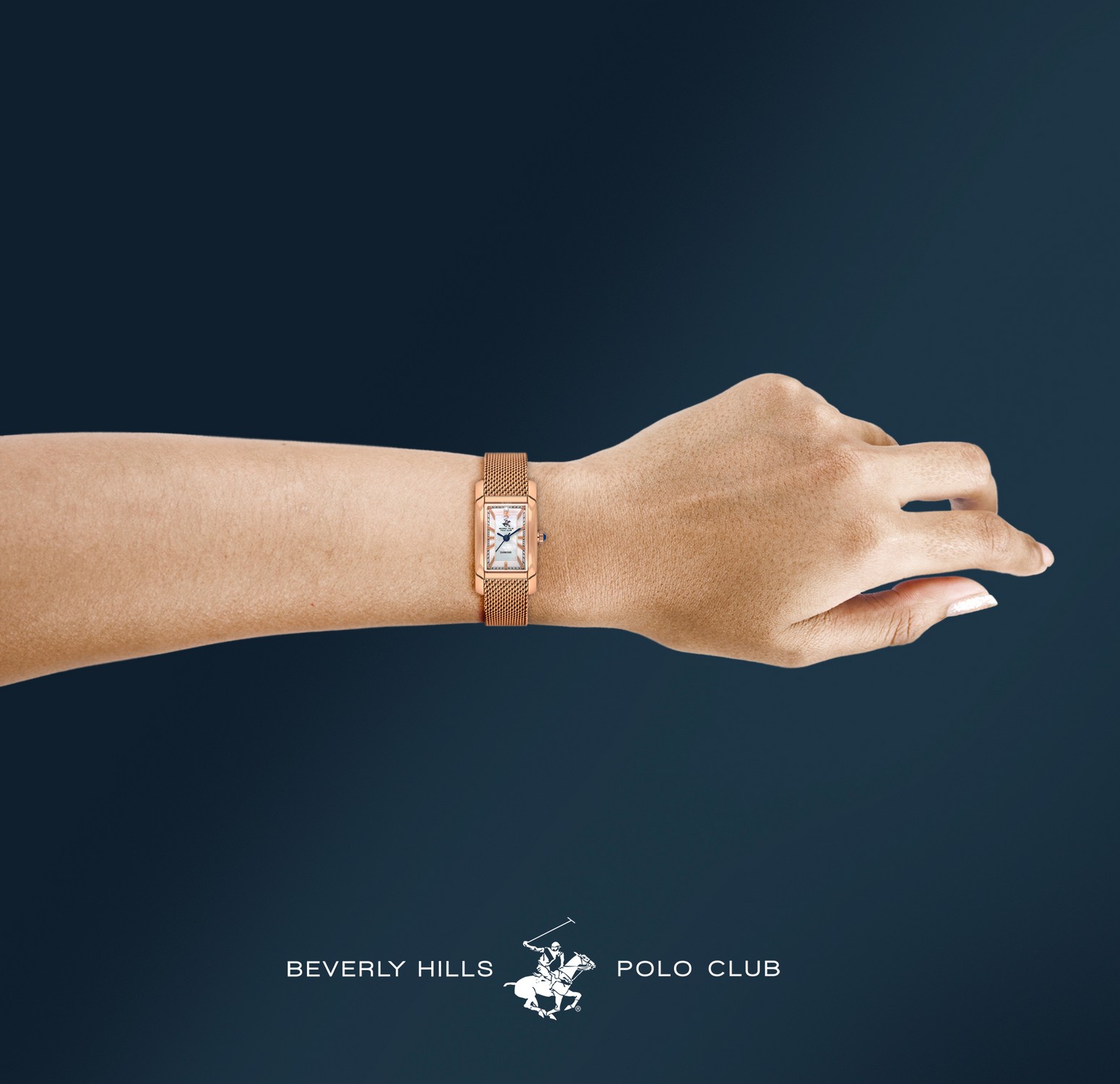 BEVERLY HILLS POLO CLUB  Женские часы, кварцевый механизм, суперметалл с покрытием, 21х37 мм