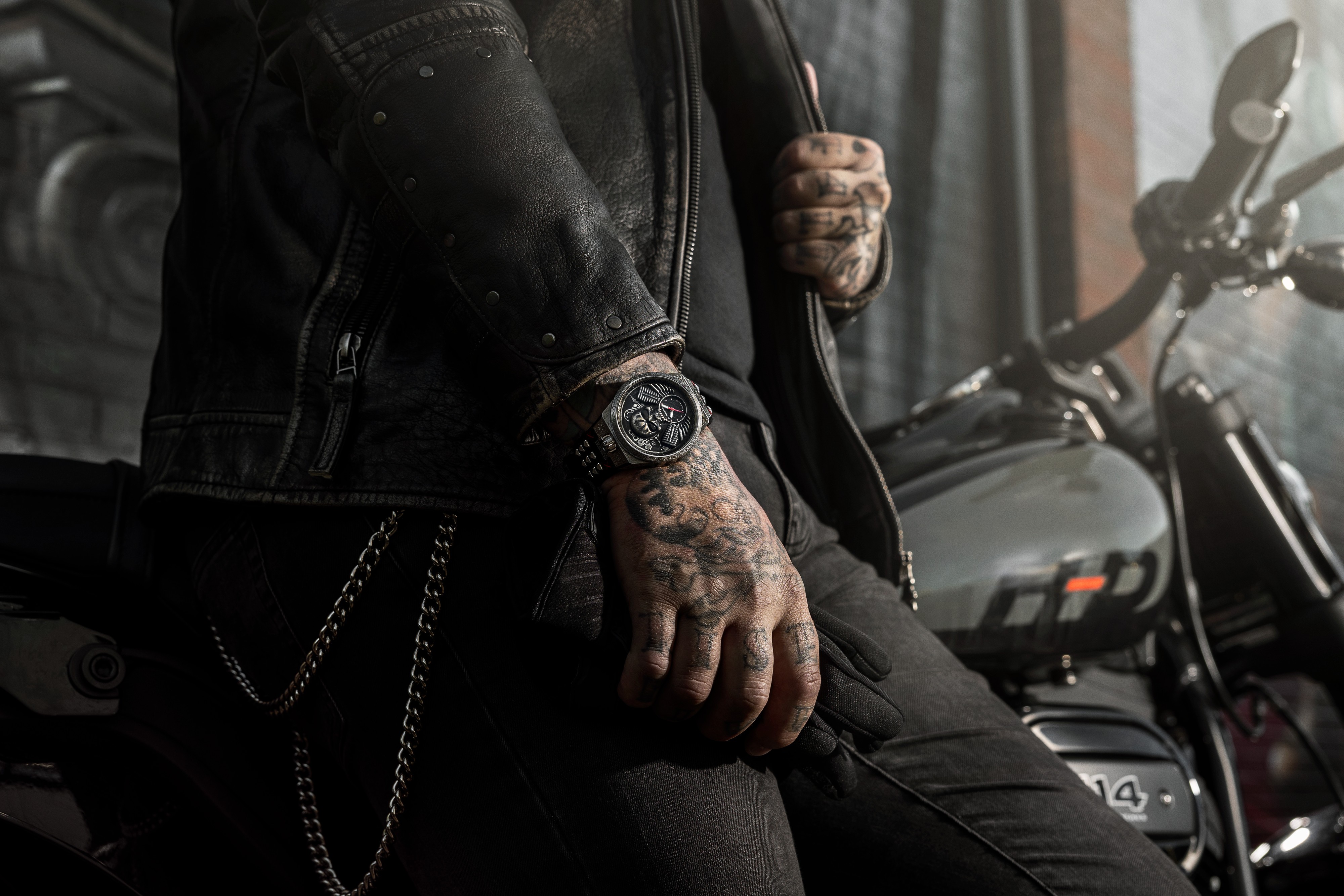 Часы BOMBERG  BF43H3SS.15-1.12, Диаметр корпуса: 43мм