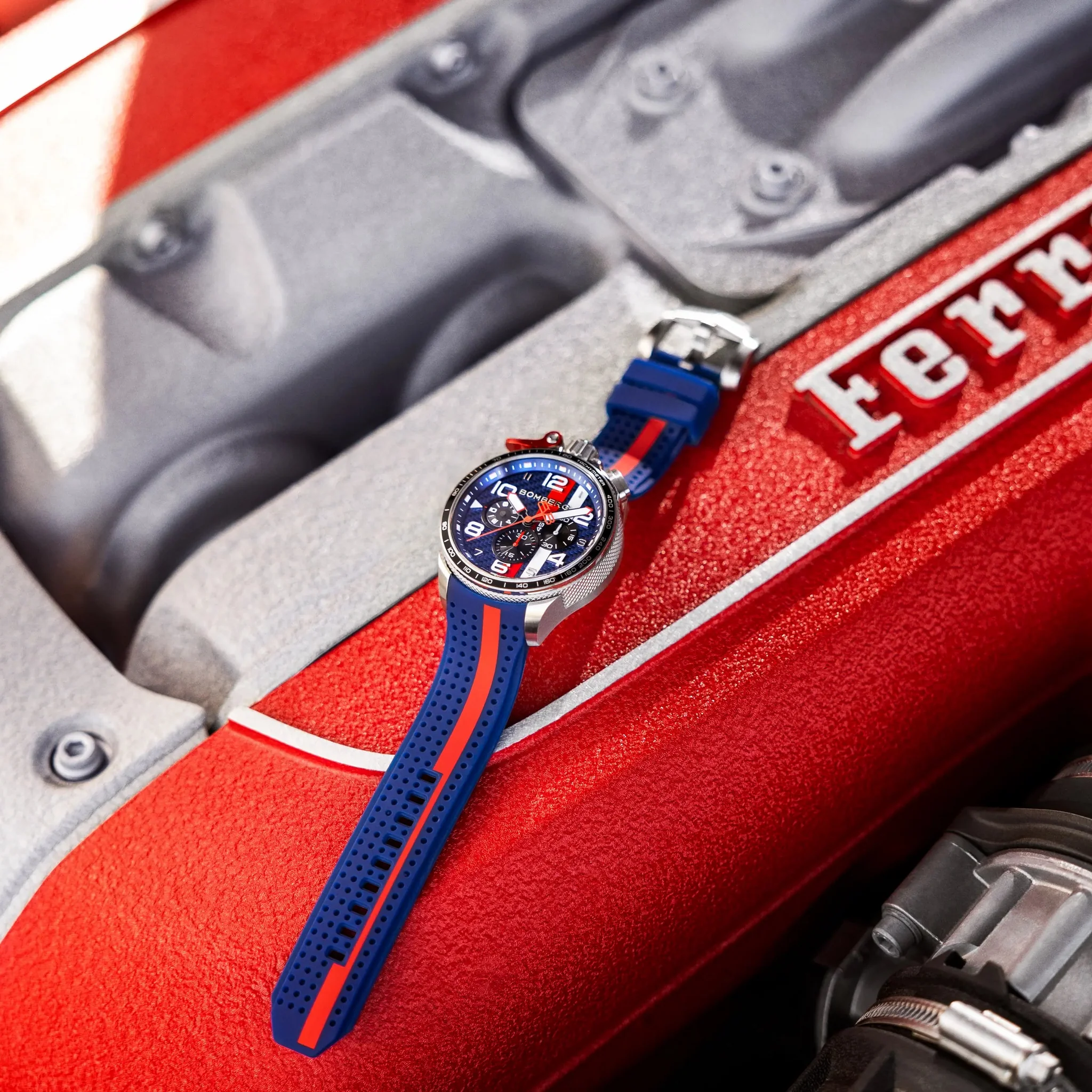 BOMBERG  Мужские швейцарские часы, кварцевый механизм, сталь, 45мм