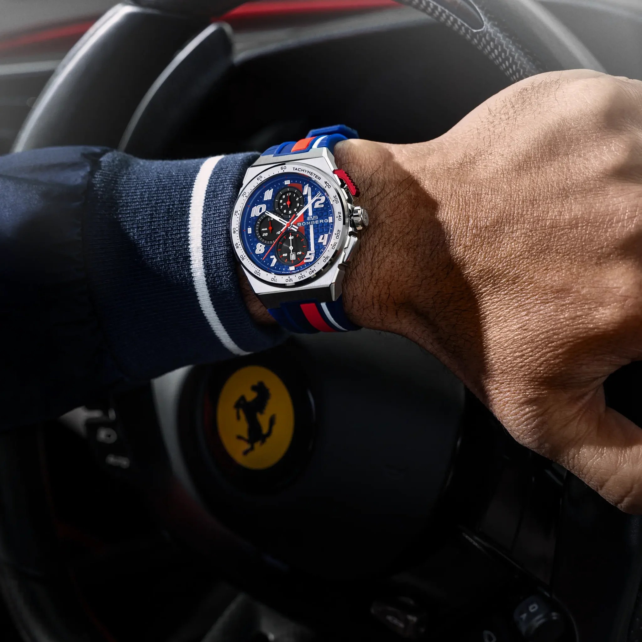 BOMBERG  Мужские швейцарские часы, кварцевый механизм, сталь, 42мм