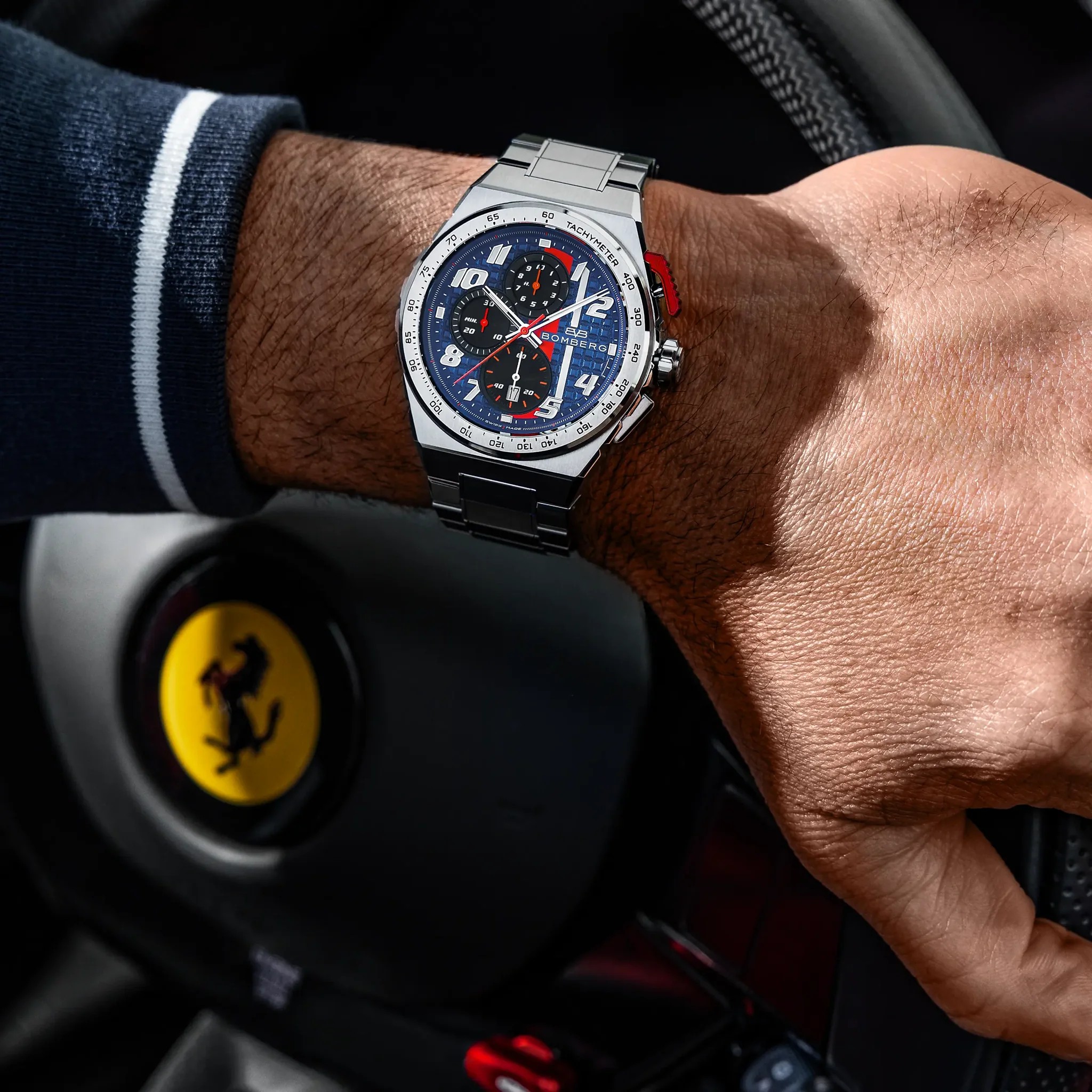 BOMBERG  Мужские швейцарские часы, кварцевый механизм, сталь, 42мм