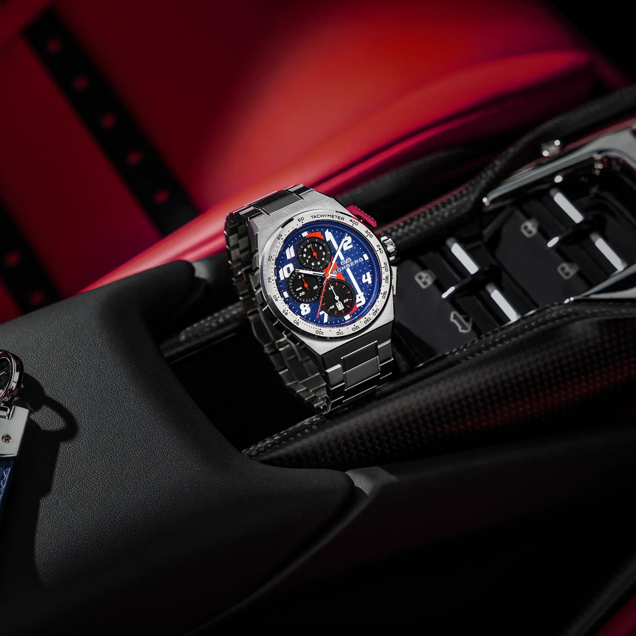 BOMBERG  Мужские швейцарские часы, кварцевый механизм, сталь, 42мм