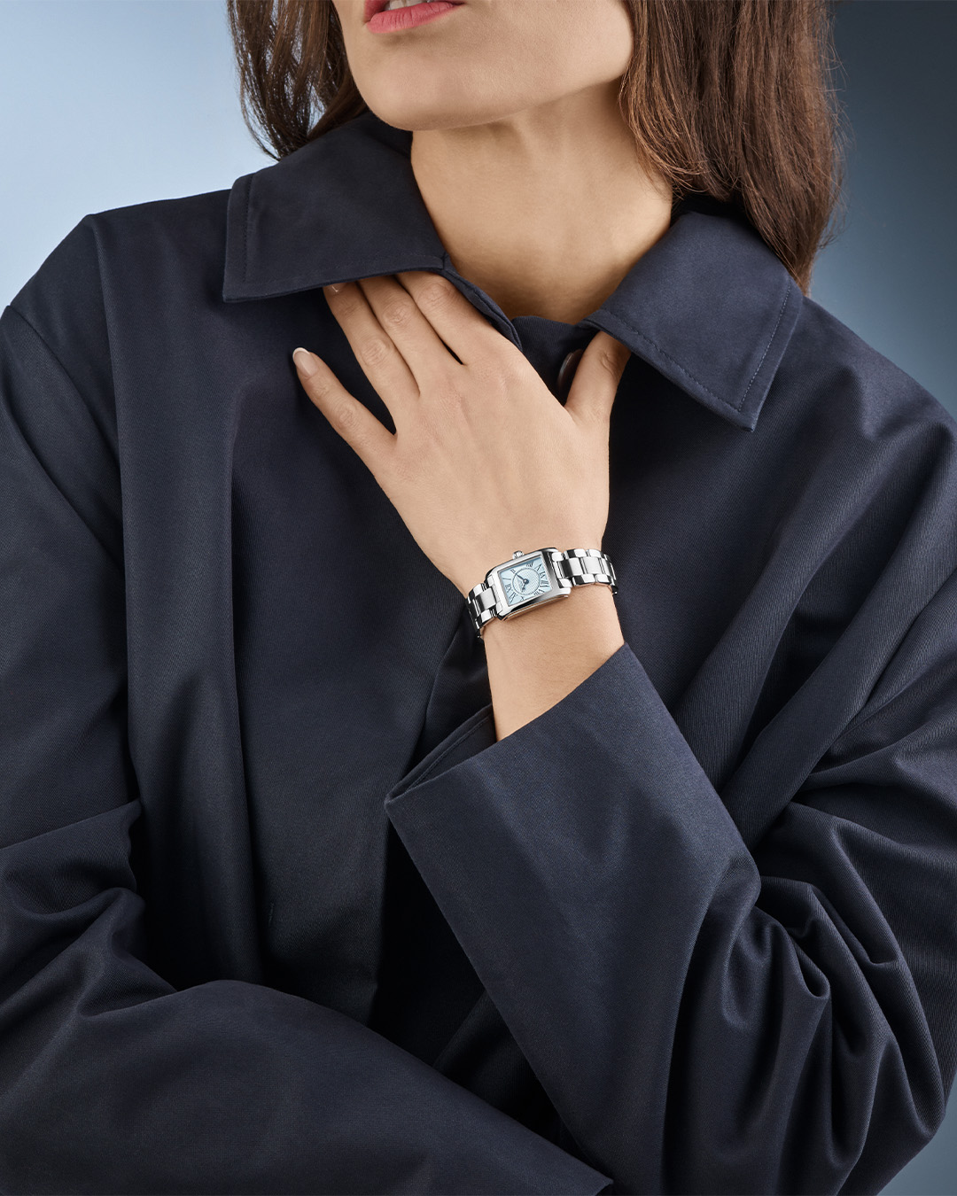 FREDERIQUE CONSTANT  Женские швейцарские часы, кварцевый механизм, сталь, 23х21 мм