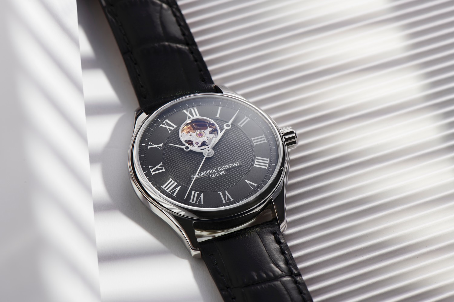 Часы FREDERIQUE CONSTANT  FC-310MCK5B6, Функции: Часы, минуты, секунды, открытый баланс, автоподзавод