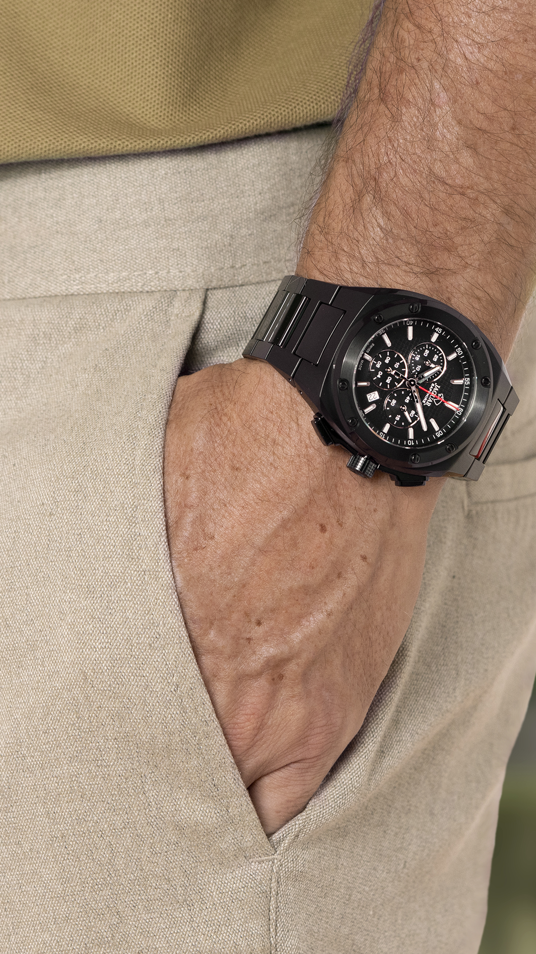 JAGUAR  Мужские швейцарские часы, кварцевый механизм, сталь с покрытием, 44,5 мм