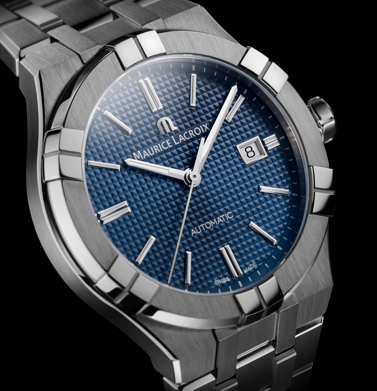 Часы MAURICE LACROIX AIKON AUTOMATIC AI6008-SS002-430-1, Коллекция: Aikon Automatic
