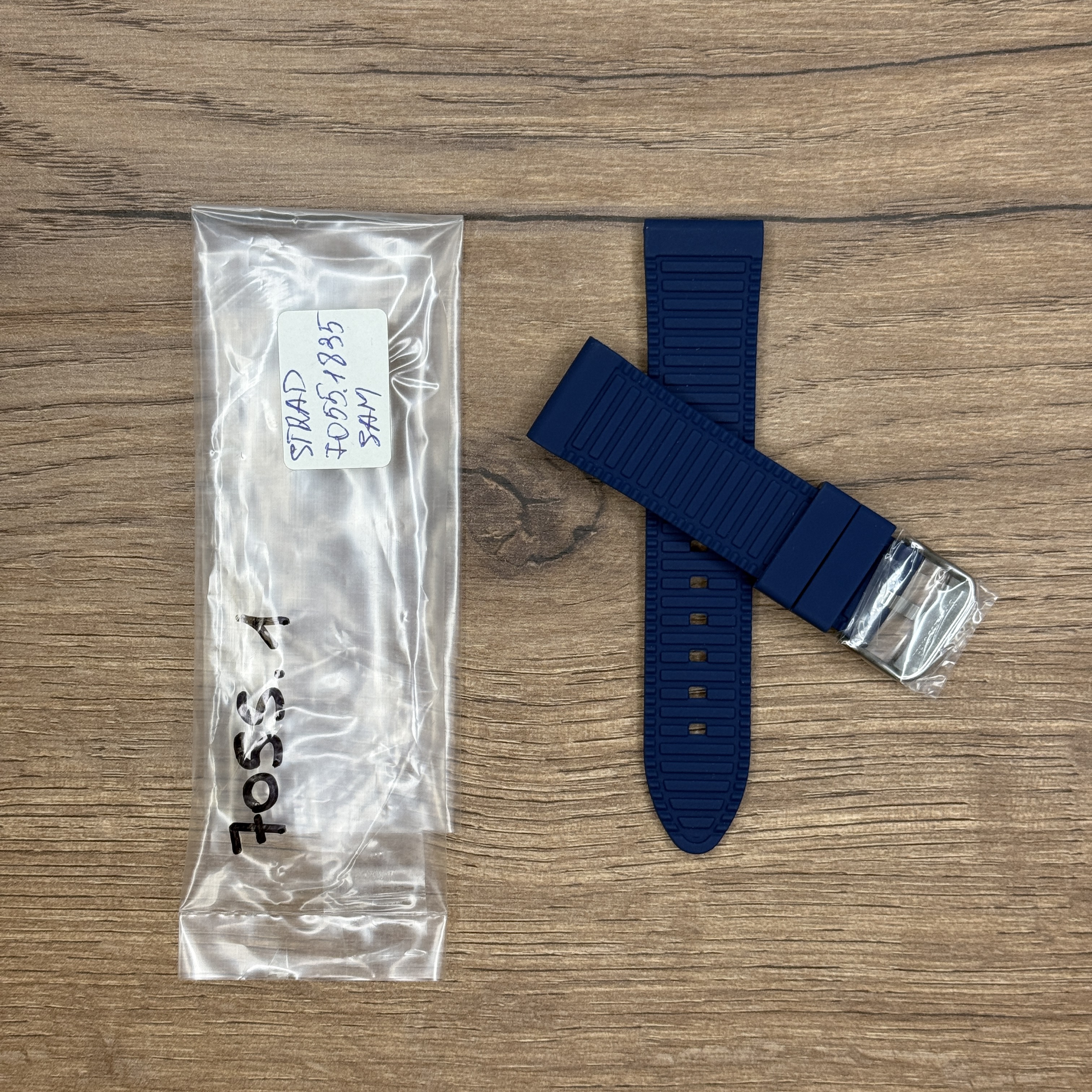 Ремешок для часов Swiss Alpine Military синего цвета из каучука 