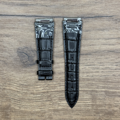 Ремешок для часов Frederique Constant из кожи теленка, черный, 25,5 х18, с концевыми звеньями  Кожаные ремешки - стильные, надёжные и долговечные, способные составить достойную пару часам со стальным корпусом или часам из титана. Аксессуары из кожи не рекомендуется использовать в воде. У нас присутствуют только высококачественные материалы и оригинальный товар от производителя.