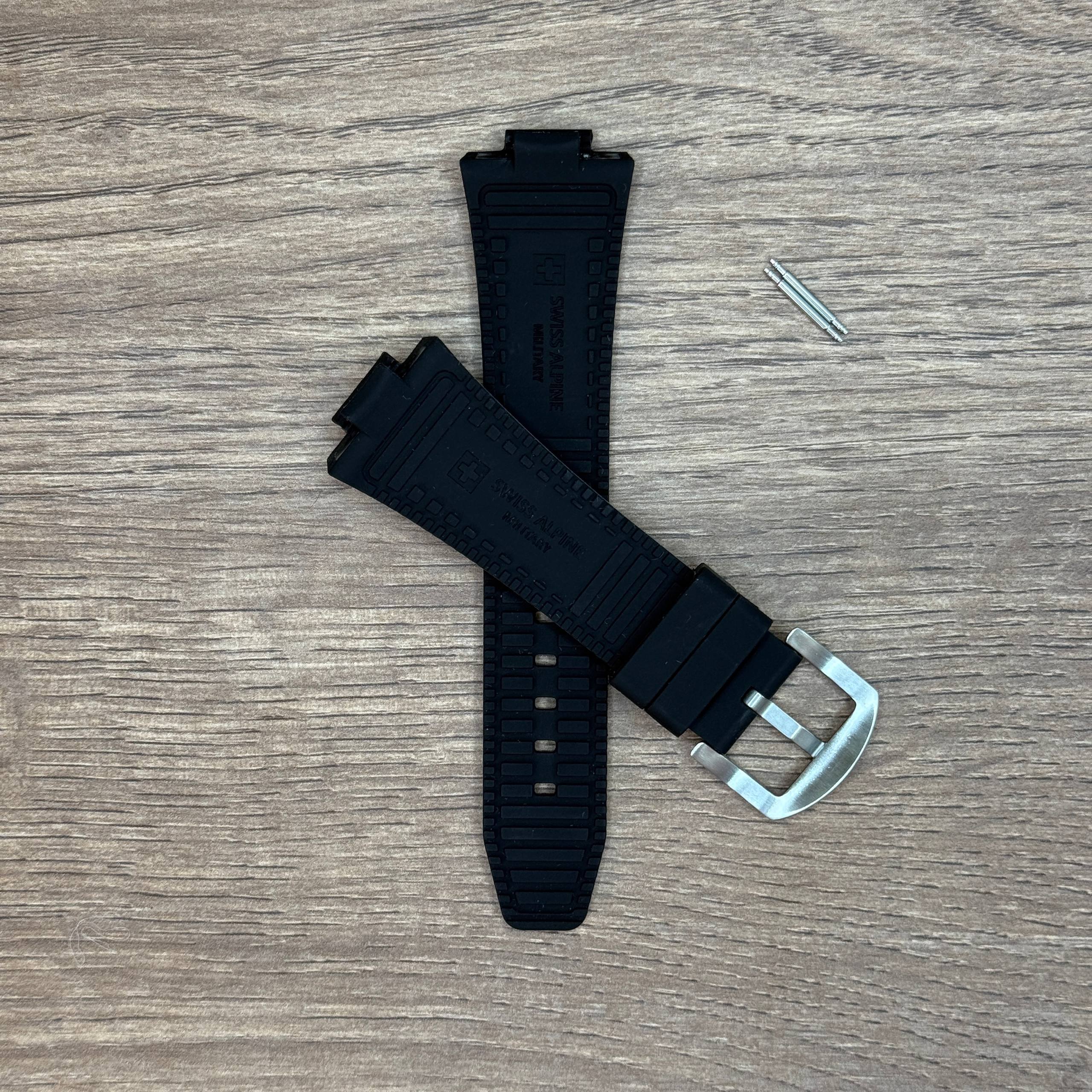 Ремешок для часов Swiss Alpine Military, черный, из каучука 