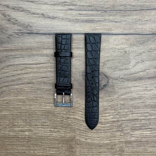 Ремешок для часов Candino из натуральной кожи, черный 18мм Кожаные ремешки - стильные, надёжные и долговечные, способные составить достойную пару часам со стальным корпусом или часам из титана. Аксессуары из кожи не рекомендуется использовать в воде. У нас присутствуют только высококачественные материалы и оригинальный товар от производителя.