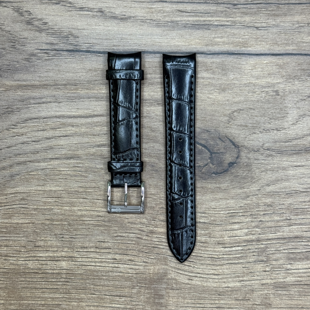 Ремешок для часов Candino из натуральной кожи, черный, для C4684 BC10250 Кожаные ремешки - стильные, надёжные и долговечные, способные составить достойную пару часам со стальным корпусом или часам из титана. Аксессуары из кожи не рекомендуется использовать в воде. У нас присутствуют только высококачественные материалы и оригинальный товар от производителя.