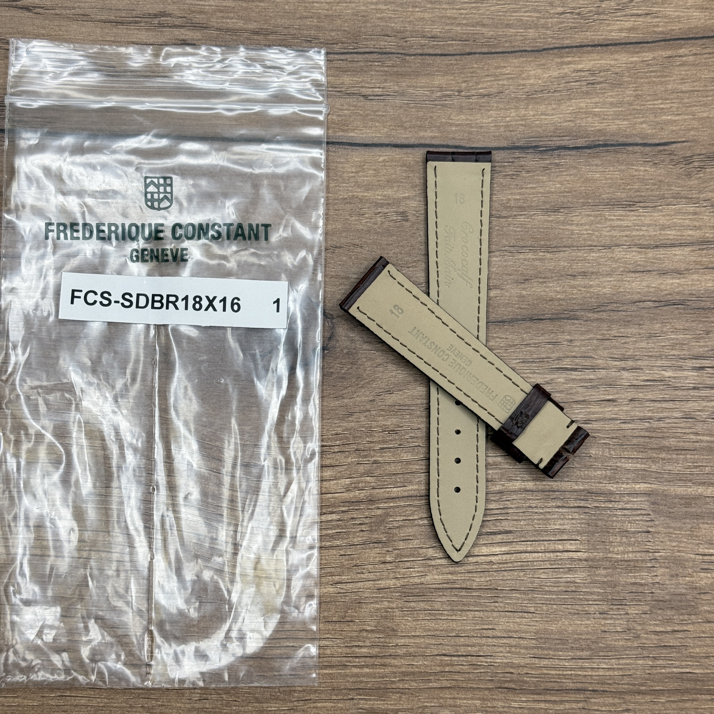 Ремешок для часов Frederique Constant, коричневый, 18 х16, тонкий  Кожаные ремешки - стильные, надёжные и долговечные, способные составить достойную пару часам со стальным корпусом или часам из титана. Аксессуары из кожи не рекомендуется использовать в воде. У нас присутствуют только высококачественные материалы и оригинальный товар от производителя.
