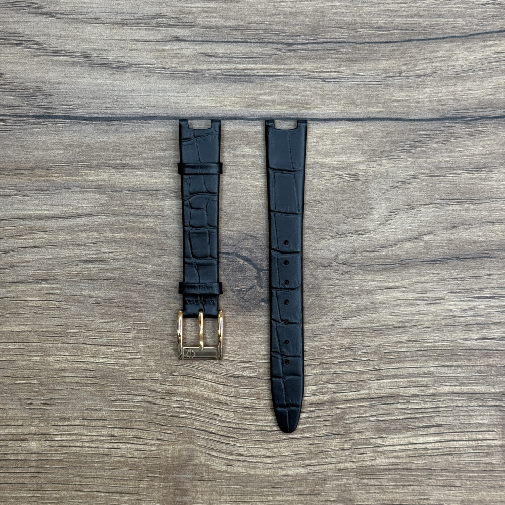 Ремешок для часов Candino из натуральной кожи, черный C4669/2 STRAP Кожаные ремешки - стильные, надёжные и долговечные, способные составить достойную пару часам со стальным корпусом или часам из титана. Аксессуары из кожи не рекомендуется использовать в воде. У нас присутствуют только высококачественные материалы и оригинальный товар от производителя.