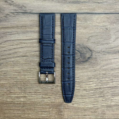 Ремешок для часов Candino из натуральной кожи, синий 20мм Кожаные ремешки Candino - стильные, надёжные и долговечные, способные составить достойную пару часам со стальным корпусом или часам из титана. Аксессуары из кожи не рекомендуется использовать в воде. У нас присутствуют только высококачественные материалы и оригинальный товар от производителя Candino