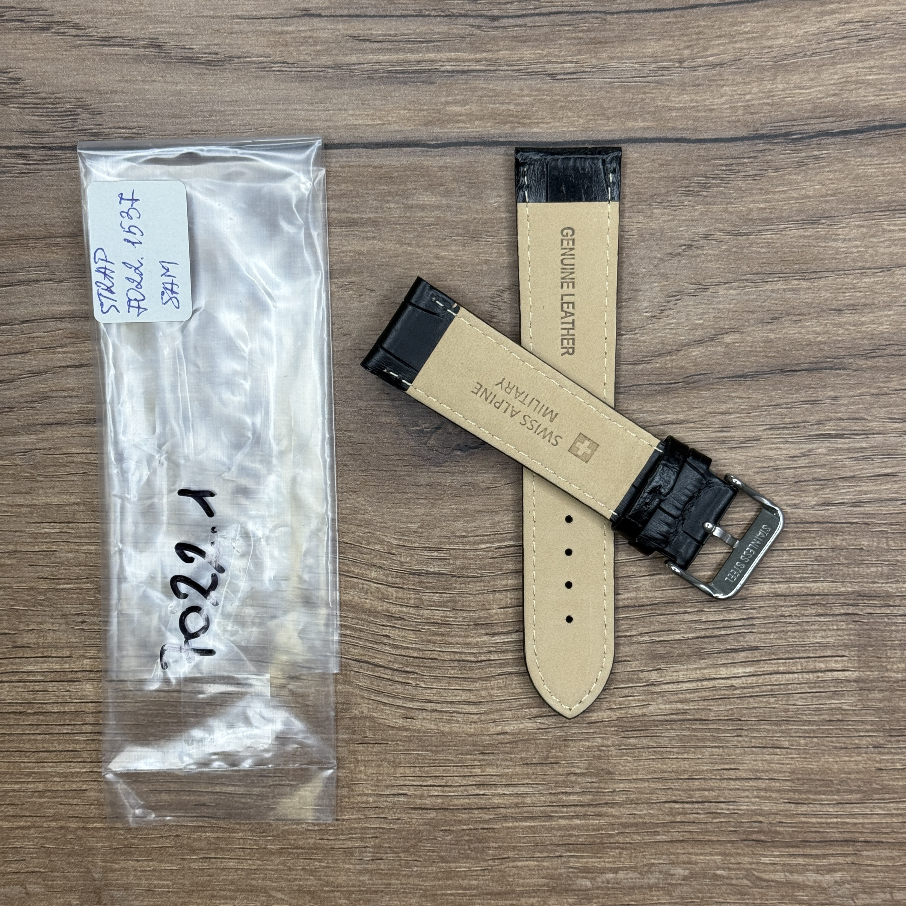 Ремешок для часов Swiss Alpine Military черного цвета из натуральной кожи  