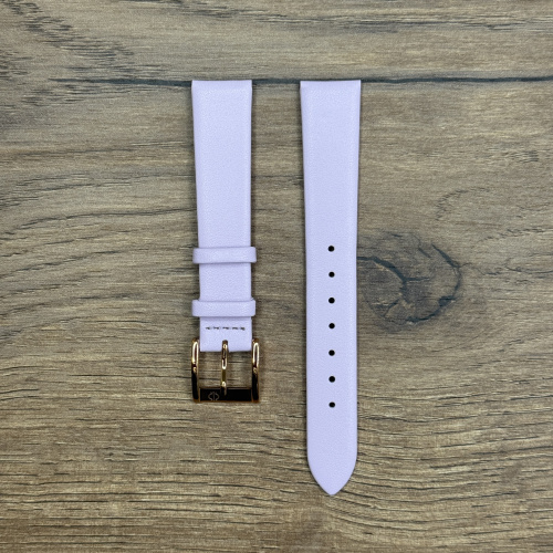 Ремешок для часов Candino из натуральной кожи, сиреневый 16мм Кожаные ремешки - стильные, надёжные и долговечные, способные составить достойную пару часам со стальным корпусом или часам из титана. Аксессуары из кожи не рекомендуется использовать в воде. У нас присутствуют только высококачественные материалы и оригинальный товар от производителя.