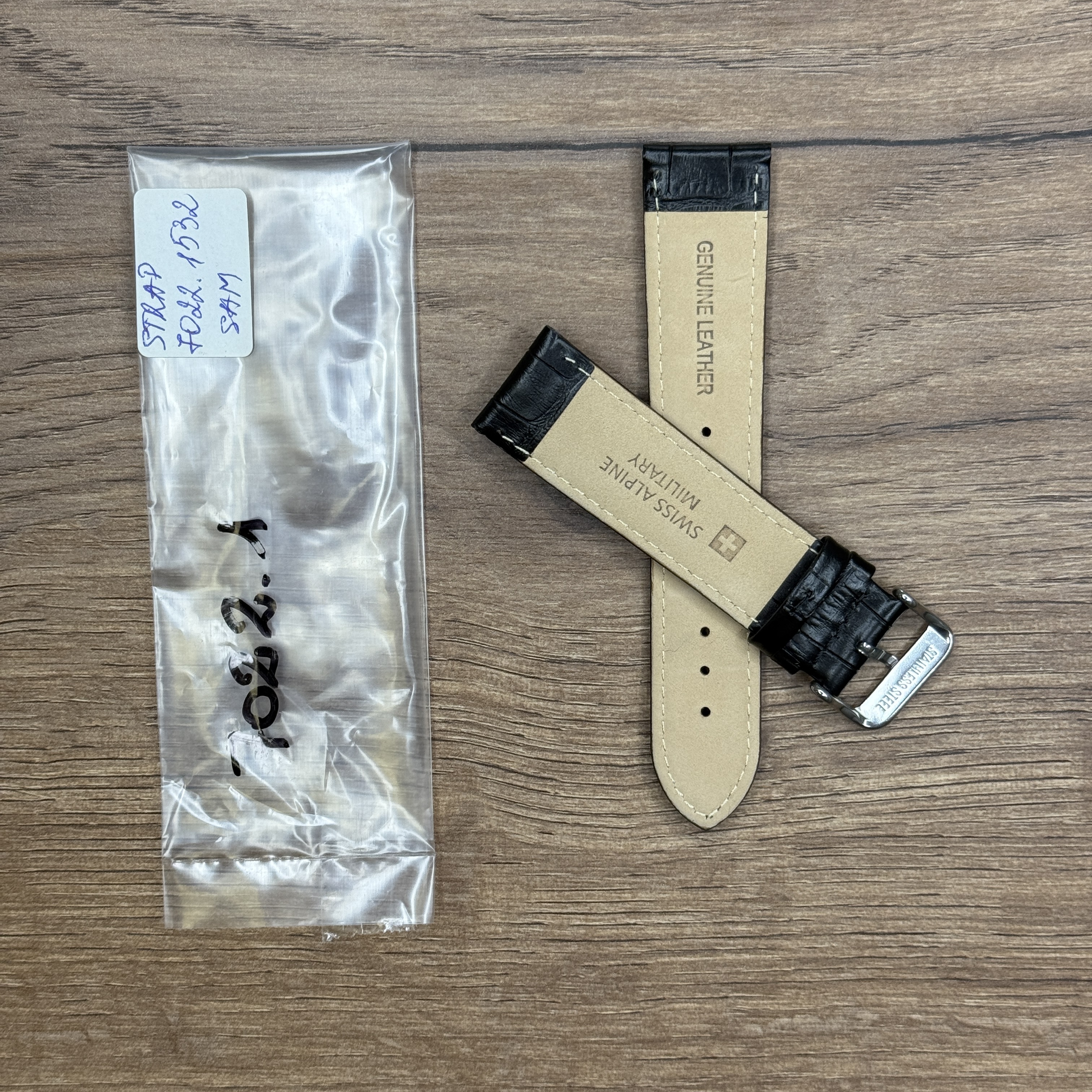 Ремешок для часов Swiss Alpine Military черного цвета из натуральной кожи 