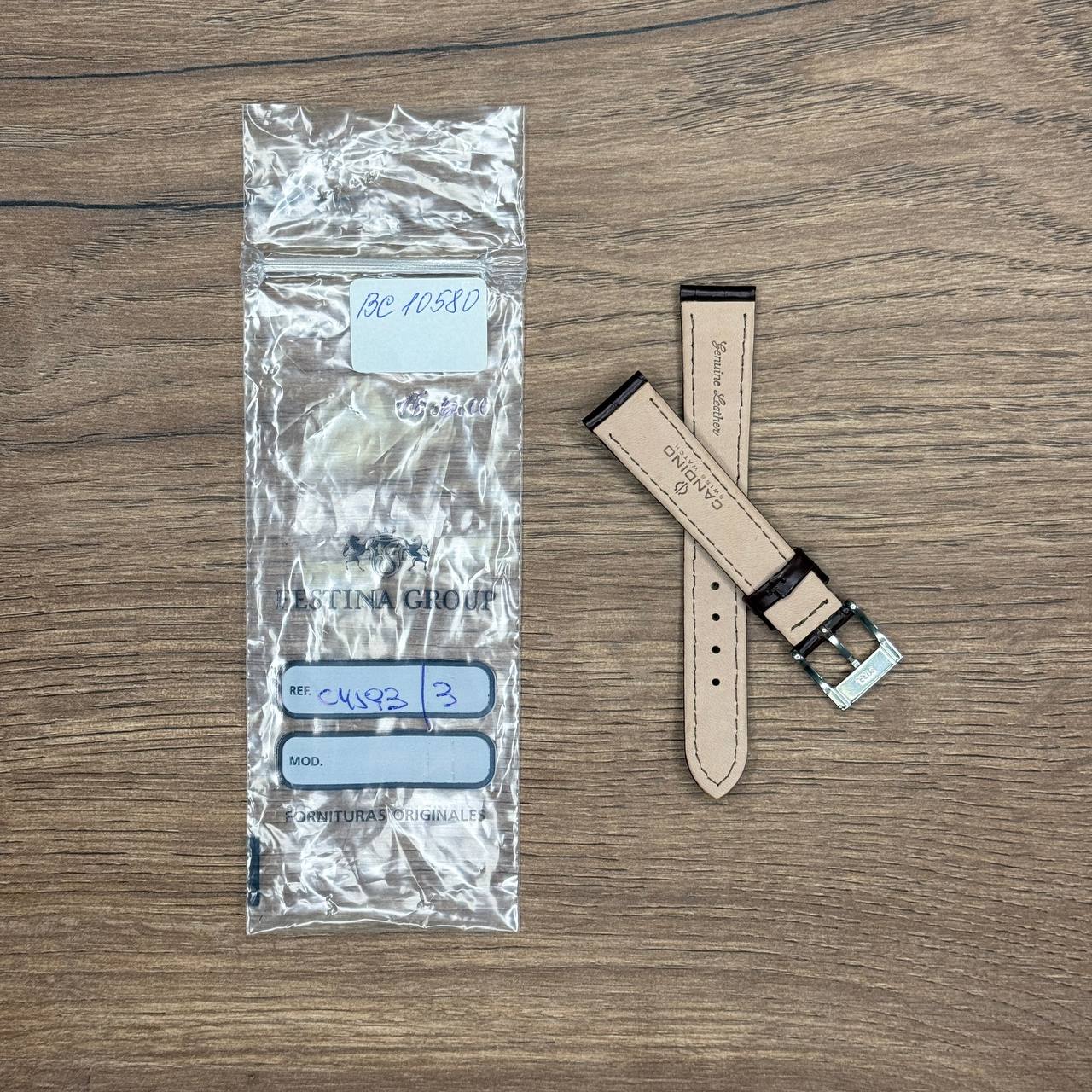 Ремешок для часов Candino из кожи теленка, коричневый, 16 мм, для C4593/3 Кожаные ремешки - стильные, надёжные и долговечные, способные составить достойную пару часам со стальным корпусом или часам из титана. Аксессуары из кожи не рекомендуется использовать в воде. У нас присутствуют только высококачественные материалы и оригинальный товар от производителя.
