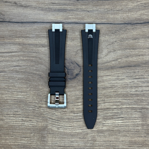 Ремешок для часов Maurice Lacroix AI1106 из каучука, 21/16 мм, черный Совместим с ML640-005063
Каучуковые ремешки идеально подходят для активного образа жизни. Они легче и теплее металлических браслетов, а ощущаются на руке как вторая кожа. Большое преимущество каучука в том, что он не боится воды. У нас присутствуют только высококачественные материалы и оригинальный товар от производителя
