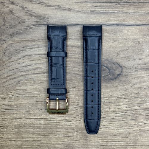 Ремешок для часов Jaguar из кожи теленка, синий, для J960 Кожаные ремешки - стильные, надёжные и долговечные, способные составить достойную пару часам со стальным корпусом или часам из титана. Аксессуары из кожи не рекомендуется использовать в воде. У нас присутствуют только высококачественные материалы и оригинальный товар от производителя.