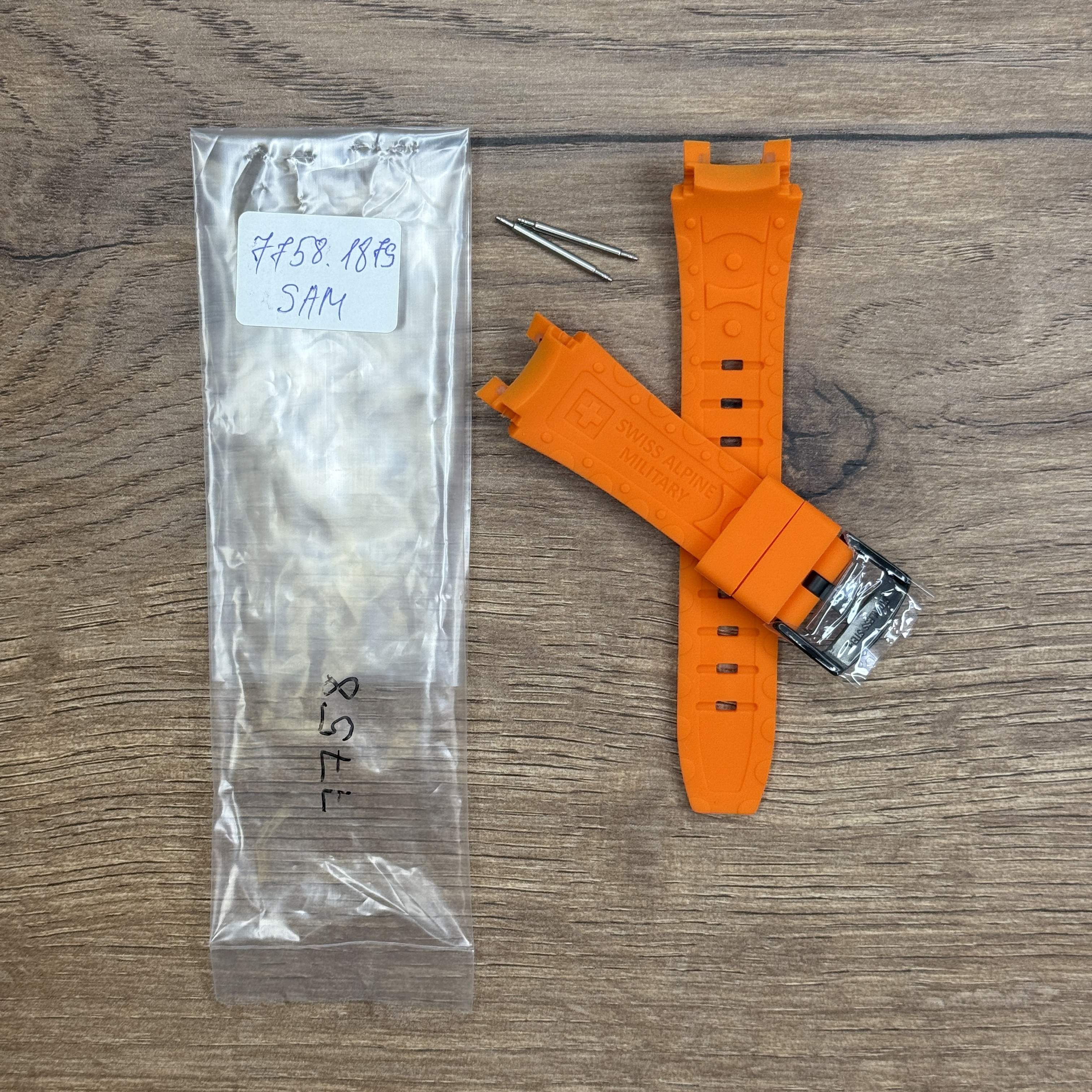 Ремешок для часов Swiss Alpine Military оранжевого цвета из каучука для 7758.1879SAM 