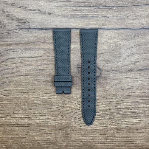 Ремешок для часов Frederique Constant из каучука, серый, 21/18, для FC-287		 Каучуковые ремешки идеально подходят для активного образа жизни. Они легче и теплее металлических браслетов, а ощущаются на руке как вторая кожа. Большое преимущество каучука в том, что он не боится воды. У нас присутствуют только высококачественные материалы и оригинальный товар от производителя