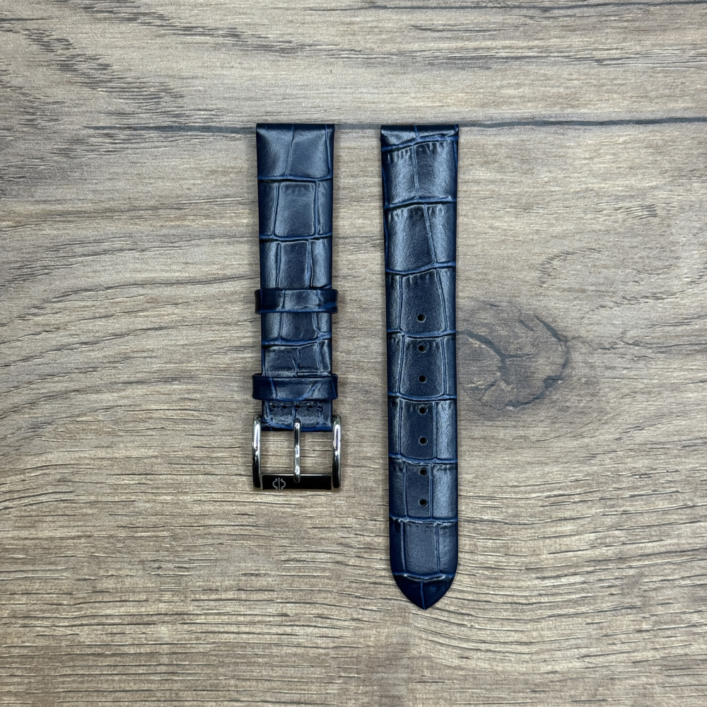 Ремешок для часов Candino из кожи теленка, синий, для C4736/2 18мм BC11265 Кожаные ремешки - стильные, надёжные и долговечные, способные составить достойную пару часам со стальным корпусом или часам из титана. Аксессуары из кожи не рекомендуется использовать в воде. У нас присутствуют только высококачественные материалы и оригинальный товар от производителя.