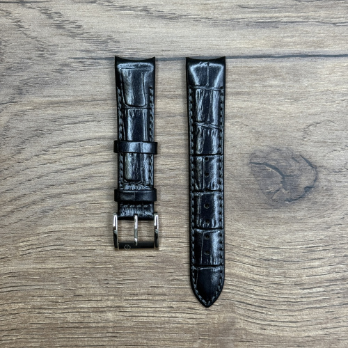 Ремешок для часов Candino из натуральной кожи, черный Кожаные ремешки - стильные, надёжные и долговечные, способные составить достойную пару часам со стальным корпусом или часам из титана. Аксессуары из кожи не рекомендуется использовать в воде. У нас присутствуют только высококачественные материалы и оригинальный товар от производителя.