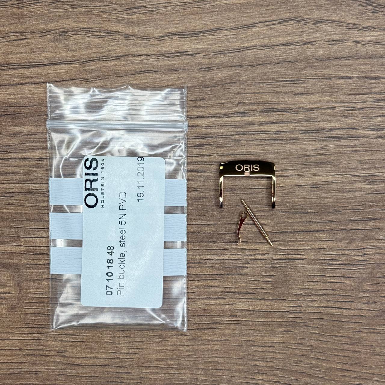 Пряжка для ремешка ORIS, сталь 5N, 18 мм 