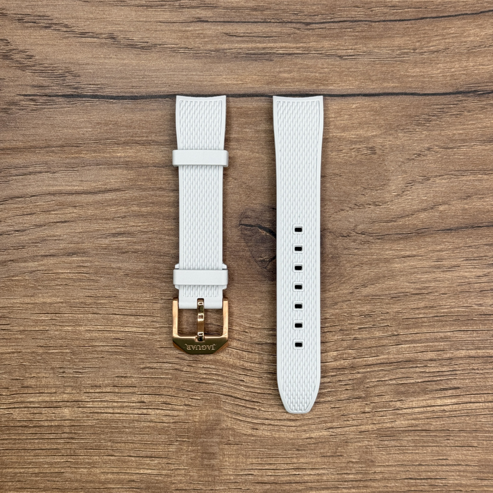 Ремешок для часов Jaguar из каучука, светло-серый, для J890 BC10988 Каучуковые ремешки идеально подходят для активного образа жизни. Они легче и теплее металлических браслетов, а ощущаются на руке как вторая кожа. Большое преимущество каучука в том, что он не боится воды. У нас присутствуют только высококачественные материалы и оригинальный товар от производителя.