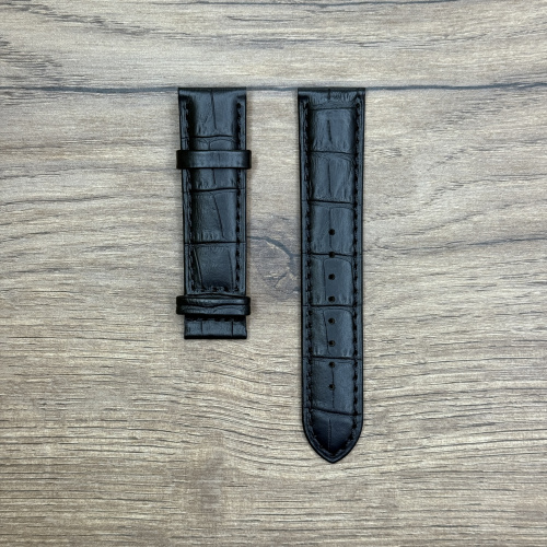 Ремешок для часов Jaguar из кожи теленка, черный, для J866 21мм Кожаные ремешки - стильные, надёжные и долговечные, способные составить достойную пару часам со стальным корпусом или часам из титана. Аксессуары из кожи не рекомендуется использовать в воде. У нас присутствуют только высококачественные материалы и оригинальный товар от производителя