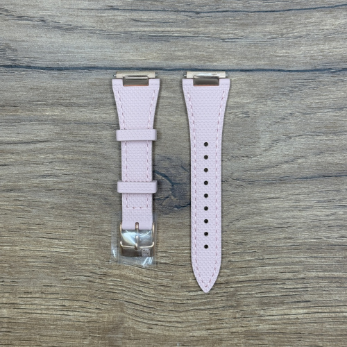 Ремешок для часов Frederique Constant, каучук, розовый 21,5 мм Каучуковые ремешки идеально подходят для активного образа жизни. Они легче и теплее металлических браслетов, а ощущаются на руке как вторая кожа. Большое преимущество каучука в том, что он не боится воды. У нас присутствуют только высококачественные материалы и оригинальный товар от производителя