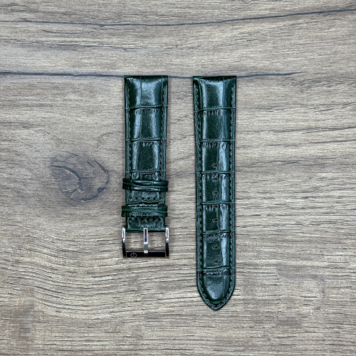 Ремешок для часов Candino С4745, кожа теленка, зеленый 22мм Кожаные ремешки - стильные, надёжные и долговечные, способные составить достойную пару часам со стальным корпусом или часам из титана. Аксессуары из кожи не рекомендуется использовать в воде. У нас присутствуют только высококачественные материалы и оригинальный товар от производителя.