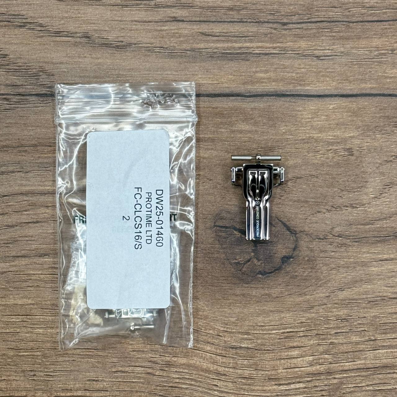 Клипса для часов Frederique Constant, нержавеющая сталь Высококачественные материалы. Оригинальный товар от производителя.