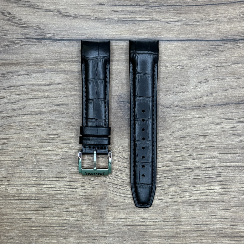 Ремешок для часов Jaguar из кожи теленка, черный, для J958 BC11234 Кожаные ремешки - стильные, надёжные и долговечные, способные составить достойную пару часам со стальным корпусом или часам из титана. Аксессуары из кожи не рекомендуется использовать в воде. У нас присутствуют только высококачественные материалы и оригинальный товар от производителя.