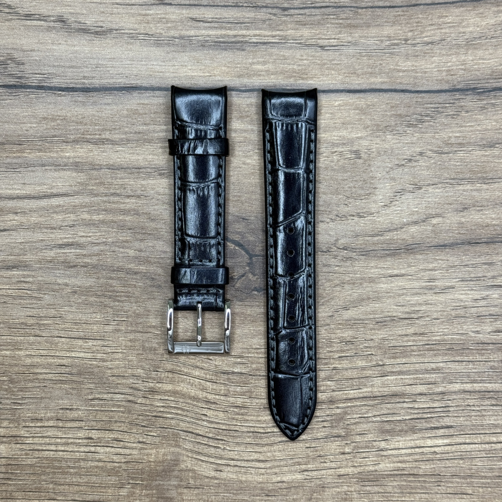 Ремешок для часов Candino, натуральная кожа, черный C4721/4 STRAP Кожаные ремешки - стильные, надёжные и долговечные, способные составить достойную пару часам со стальным корпусом или часам из титана. Аксессуары из кожи не рекомендуется использовать в воде. У нас присутствуют только высококачественные материалы и оригинальный товар от производителя.