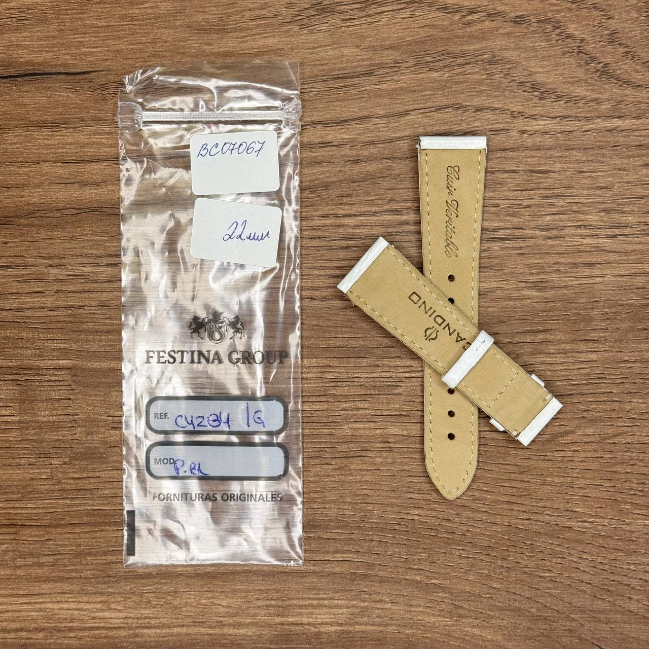 Ремешок для часов Candino, натуральная кожа, белый, 22 мм, для C4283, С4284 