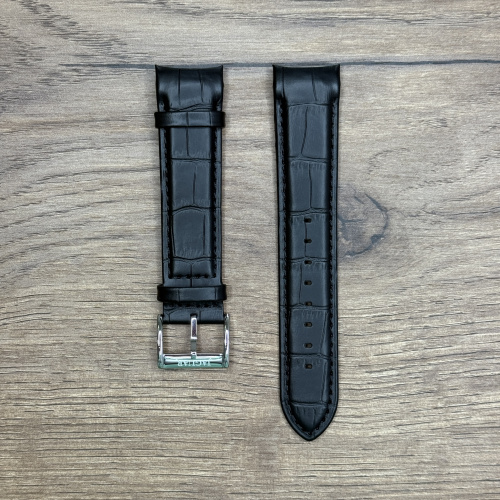 Ремешок для часов Jaguar из кожи теленка, черный, для J682 Кожаные ремешки - стильные, надёжные и долговечные, способные составить достойную пару часам со стальным корпусом или часам из титана. Аксессуары из кожи не рекомендуется использовать в воде. У нас присутствуют только высококачественные материалы и оригинальный товар от производителя.