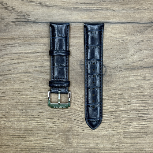 Ремешок для часов Jaguar из кожи теленка, синий, для J968 22мм Кожаные ремешки - стильные, надёжные и долговечные, способные составить достойную пару часам со стальным корпусом или часам из титана. Аксессуары из кожи не рекомендуется использовать в воде. У нас присутствуют только высококачественные материалы и оригинальный товар от производителя.