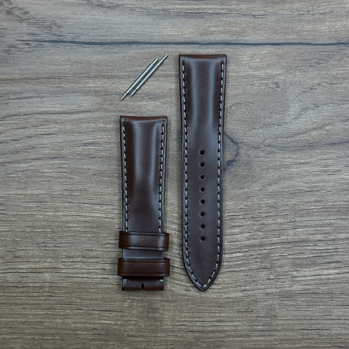 Кожаный ремешок Oris, коричневый, без пряжки Кожаные ремешки - стильные, надёжные и долговечные, способные составить достойную пару часам со стальным корпусом или часам из титана. Аксессуары из кожи не рекомендуется использовать в воде. У нас присутствуют только высококачественные материалы и оригинальный товар от производителя.