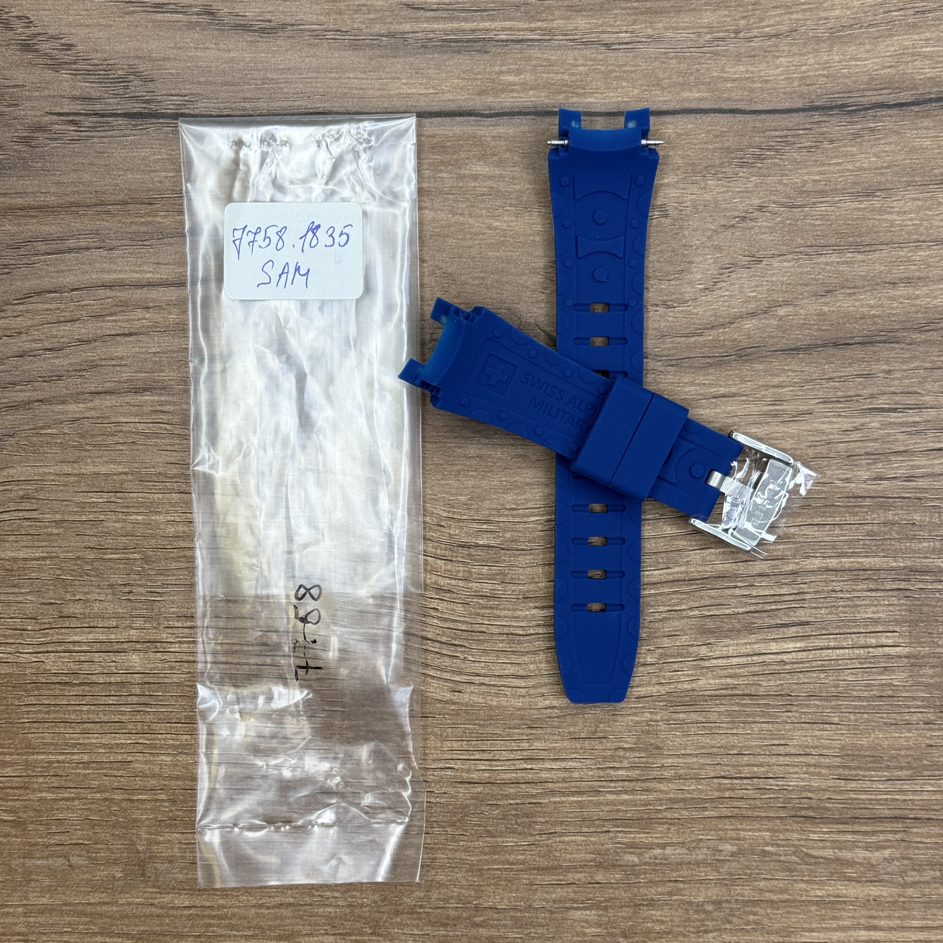 Ремешок для часов Swiss Alpine Military синего цвета из каучука для 7758.1835SAM 