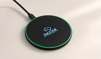 Беспроводная зарядка для телефона в подарок при покупке часов Jaguar